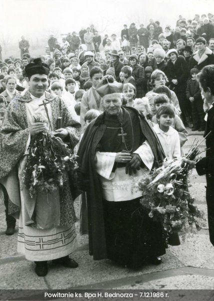 powitanie-ksiedza-biskupa-bednorza-7-12-1986-rybnik-niewiadom